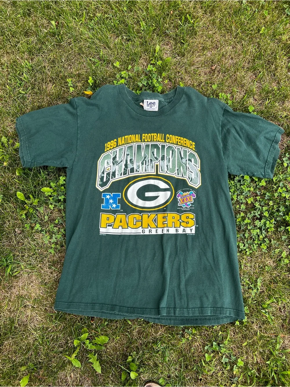 VTG 90s Green Bay Packers LEE Football Shirt